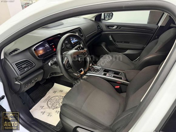 HATASIZ BOYASIZ 2024 MODEL 1.5 BLUE DCİ DİZEL MEGANE KM 24 BİNDE