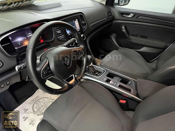 HATASIZ BOYASIZ 2024 MODEL 1.5 BLUE DCİ DİZEL MEGANE KM 24 BİNDE