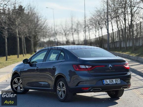 2022 MODEL DİZEL OTOMATİK TOUCH 86 BİN KM DE MEGANE