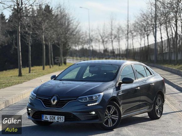 2022 MODEL DİZEL OTOMATİK TOUCH 86 BİN KM DE MEGANE