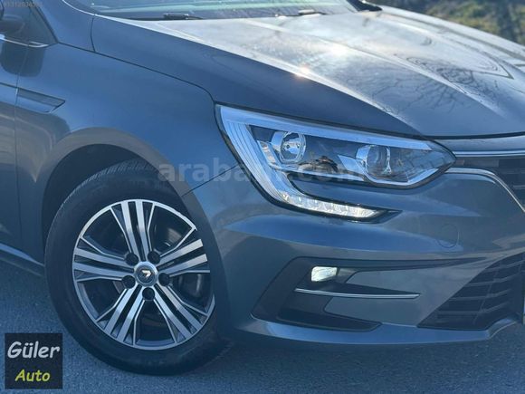 2022 MODEL DİZEL OTOMATİK TOUCH 86 BİN KM DE MEGANE