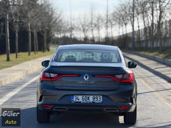 2022 MODEL DİZEL OTOMATİK TOUCH 86 BİN KM DE MEGANE