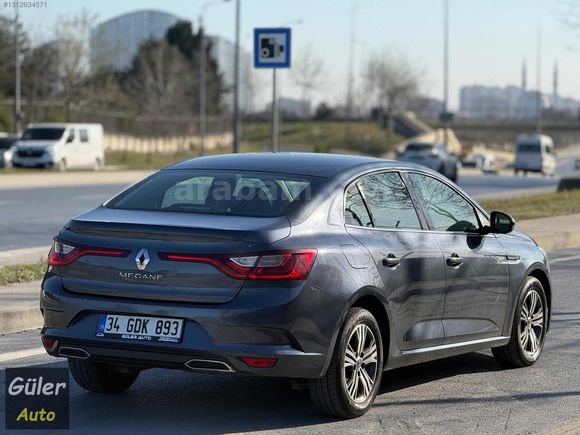 2022 MODEL DİZEL OTOMATİK TOUCH 86 BİN KM DE MEGANE
