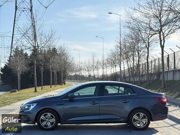 2022 MODEL DİZEL OTOMATİK TOUCH 86 BİN KM DE MEGANE