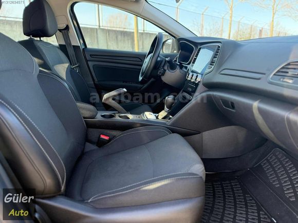 2022 MODEL DİZEL OTOMATİK TOUCH 86 BİN KM DE MEGANE