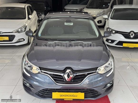 ŞEKERCİOĞLU AUTO"DAN 2022 MEGANE TOUCH 1.5DCİ ORJ KM