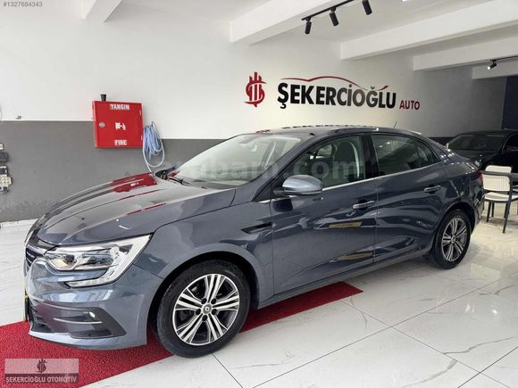 ŞEKERCİOĞLU AUTO"DAN 2022 MEGANE TOUCH 1.5DCİ ORJ KM