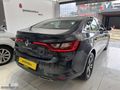 ŞEKERCİOĞLU AUTO"DAN 2022 MEGANE TOUCH 1.5DCİ ORJ KM