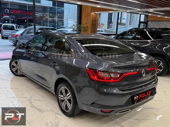 POLAT'TAN 2022 MODEL RENAULT MEGANE TOUCH SENETLİ VE KREDİLİ SAT