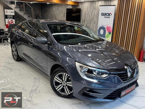 POLAT'TAN 2022 MODEL RENAULT MEGANE TOUCH SENETLİ VE KREDİLİ SAT