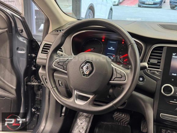 POLAT'TAN 2022 MODEL RENAULT MEGANE TOUCH SENETLİ VE KREDİLİ SAT