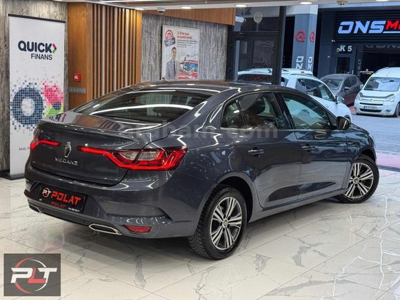 POLAT'TAN 2022 MODEL RENAULT MEGANE TOUCH SENETLİ VE KREDİLİ SAT