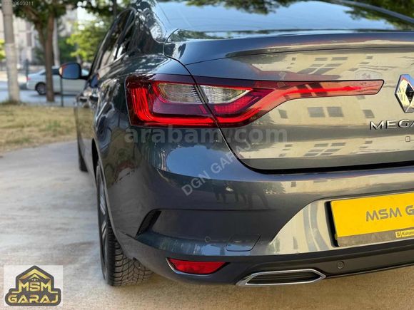 2022 MEGANE TOUCH HATASIZ SIFIR AYARINDA CAR PLAY