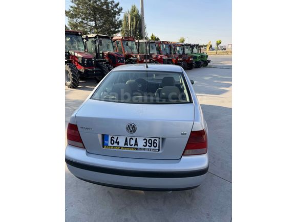 Galeriden Volkswagen Bora 1.6 Pacific 2003 Model Afyonkarahisar
