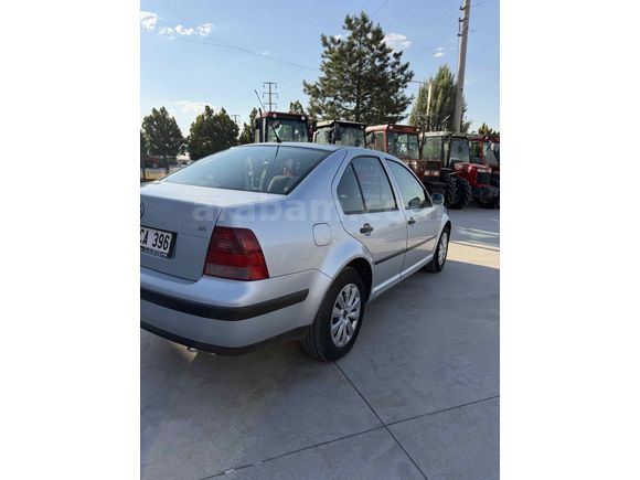 Galeriden Volkswagen Bora 1.6 Pacific 2003 Model Afyonkarahisar