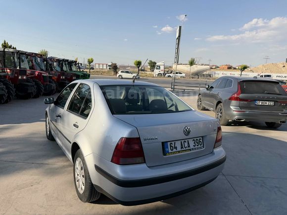 Galeriden Volkswagen Bora 1.6 Pacific 2003 Model Afyonkarahisar