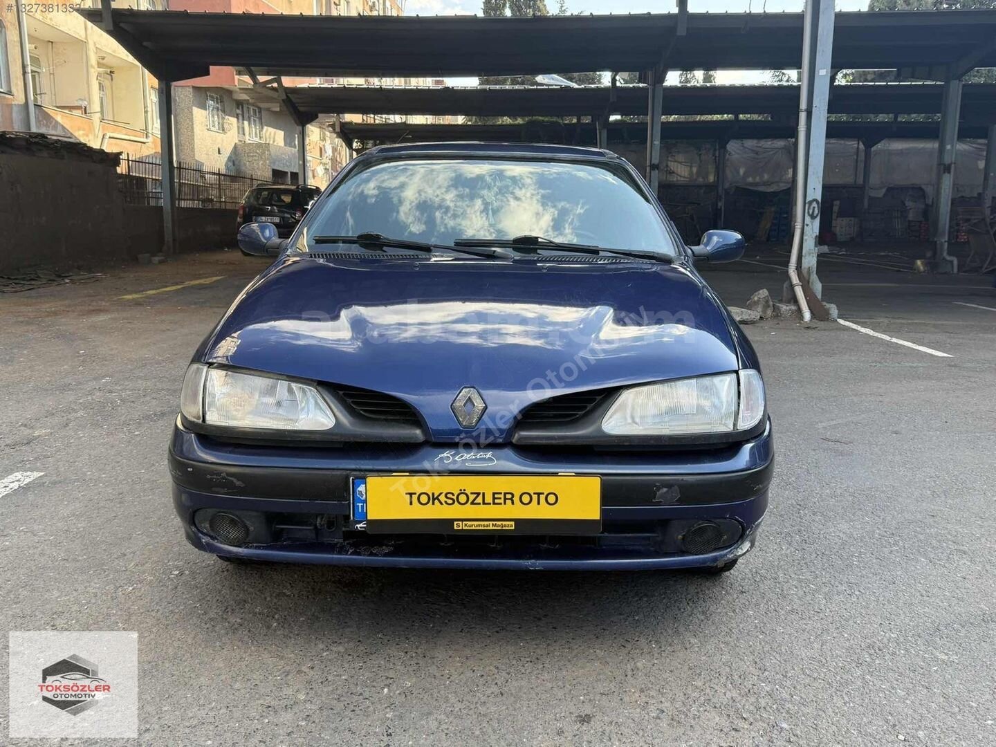 Galeriden Renault Megane 1.6 RTE 1998 Model İstanbul 307.000 km Lacivert 1