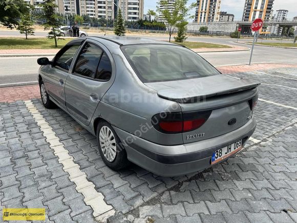 1998 MODEL RENAULT MEGANE 1.6 RTE LPG