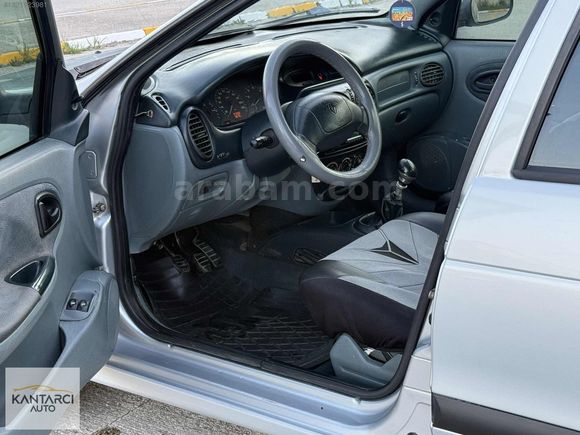 1.6 MEGANE KLİMALI AKFİF BUZZ KASA KONDİSYON OK GİBİ !
