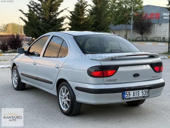 1.6 MEGANE KLİMALI AKFİF BUZZ KASA KONDİSYON OK GİBİ !