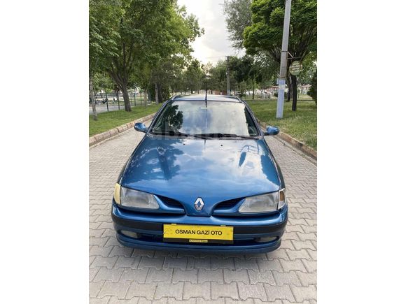 KLİMALI 1.6 LPGLİ CAM GİBİ MEGAN