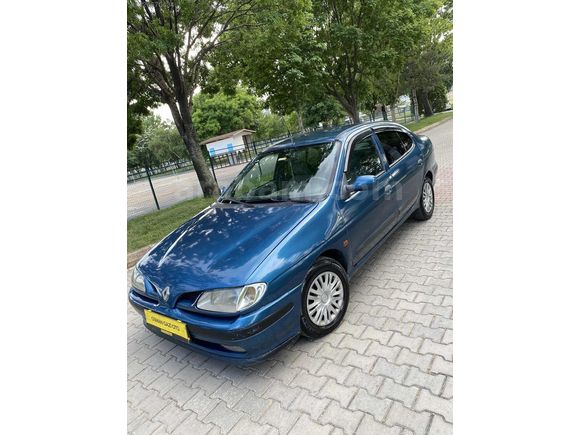 KLİMALI 1.6 LPGLİ CAM GİBİ MEGAN