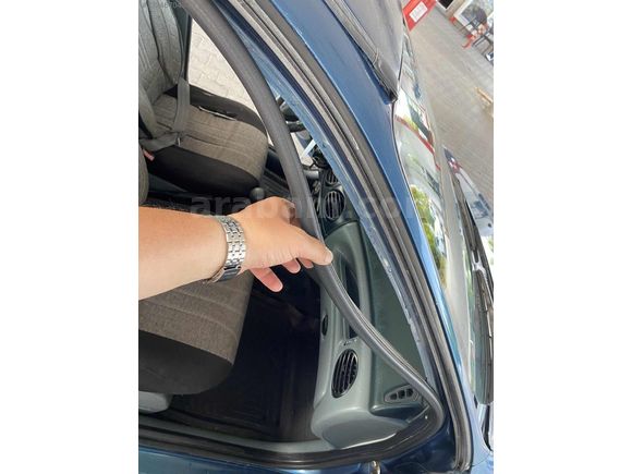 KLİMALI 1.6 LPGLİ CAM GİBİ MEGAN