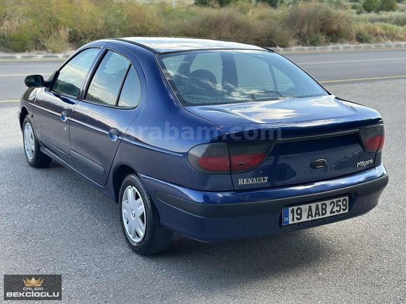 98 Megan 1.6 Klima'lı