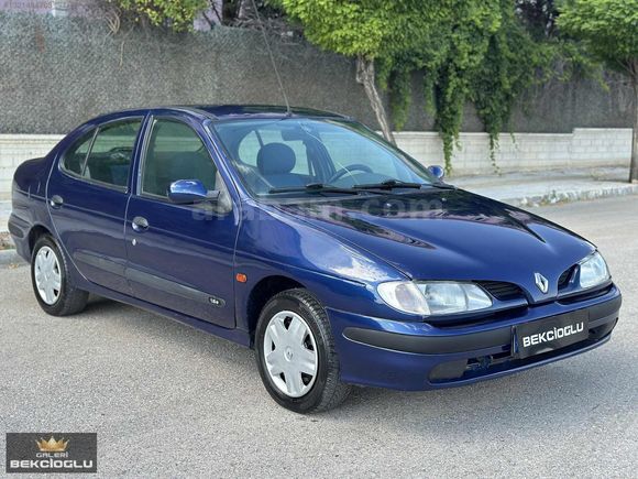 98 Megan 1.6 Klima'lı