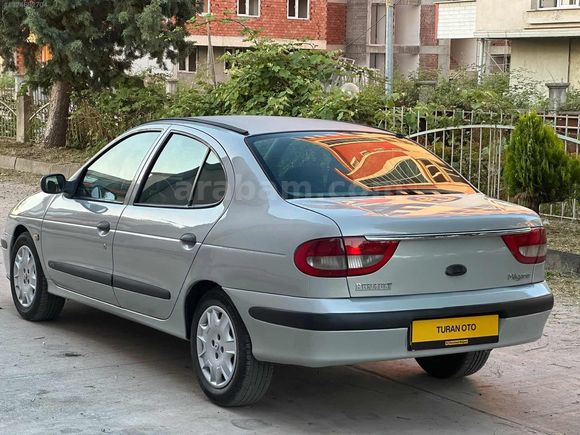 Hatasız kazasız değişensiz temiz araç