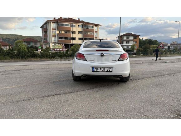  Opel Insignia 1.6 T Cosmo 2010 Model 