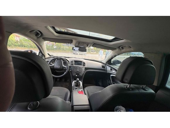  Opel Insignia 1.6 T Cosmo 2010 Model 