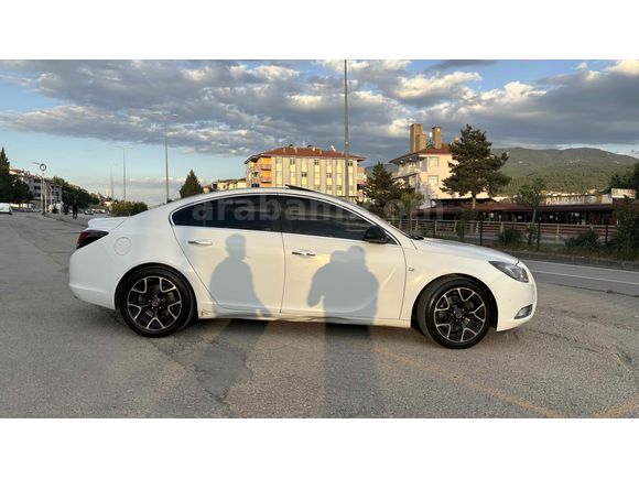  Opel Insignia 1.6 T Cosmo 2010 Model 