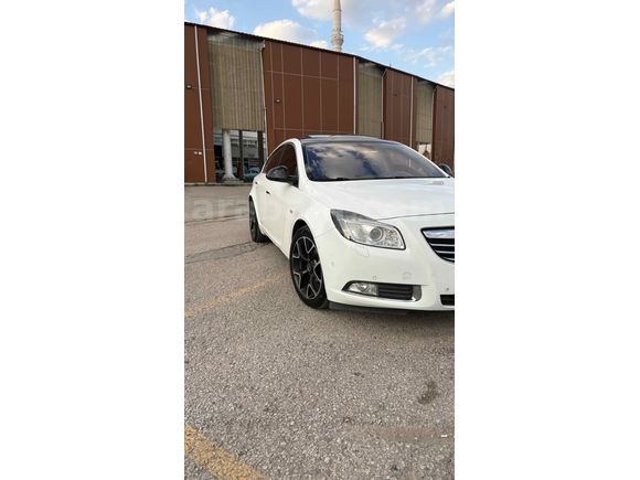  Opel Insignia 1.6 T Cosmo 2010 Model 