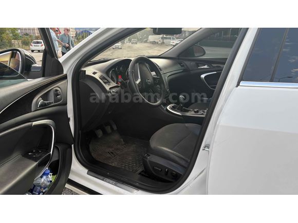  Opel Insignia 1.6 T Cosmo 2010 Model 
