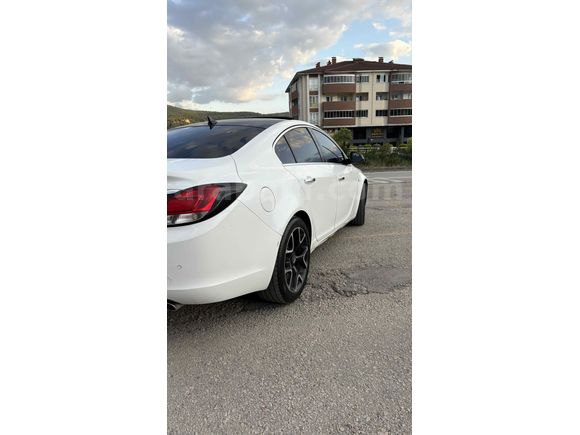  Opel Insignia 1.6 T Cosmo 2010 Model 