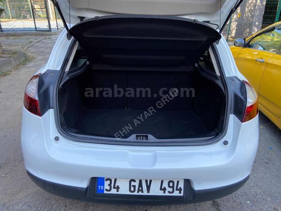 2015 MEGANE HB 1.6 CVT OTOMATİK TOUCH 108 BİN KM DE