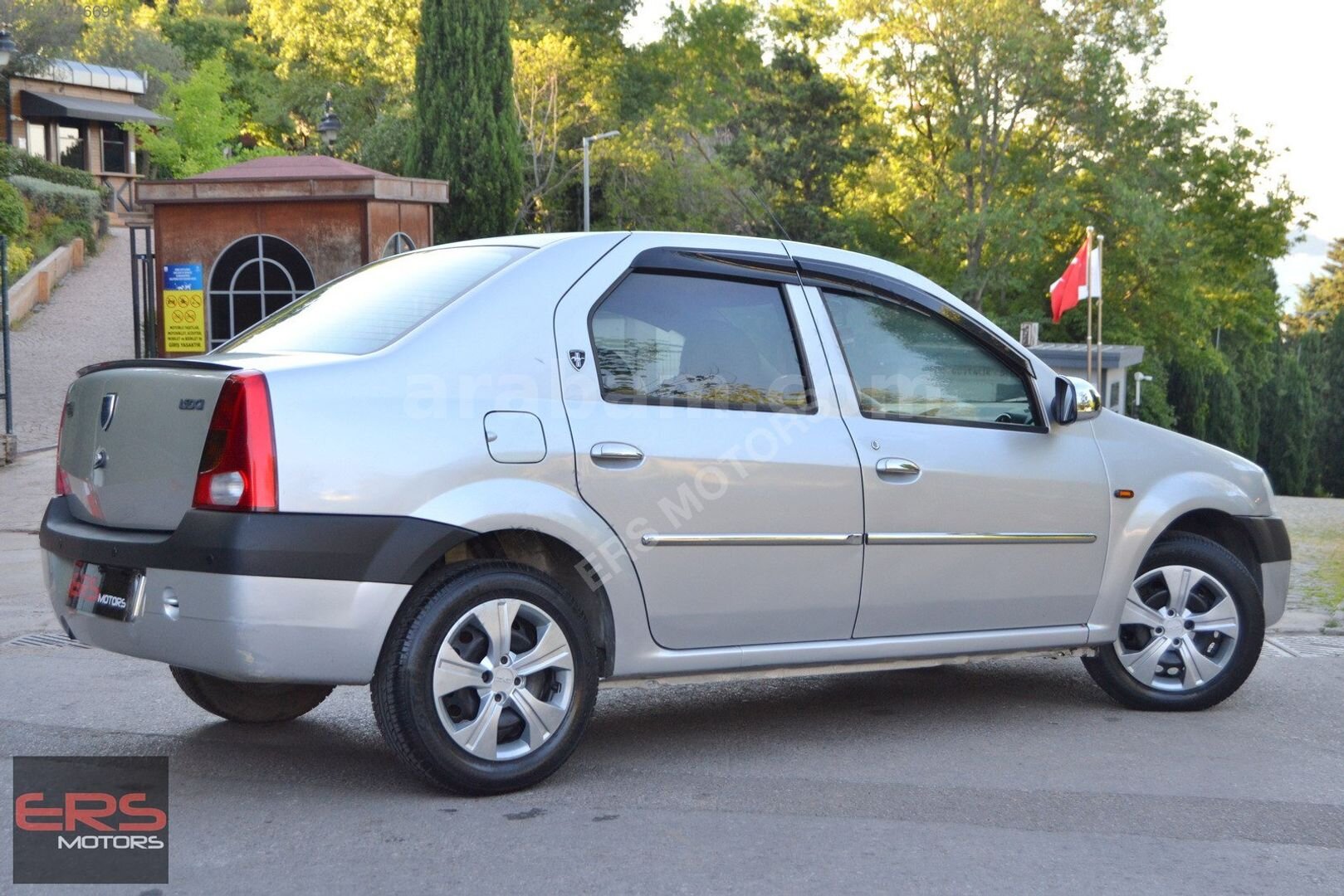 Galeriden Dacia Logan 1.5 dCi Ambiance 2008 Model İstanbul 233.000 km Gri 2