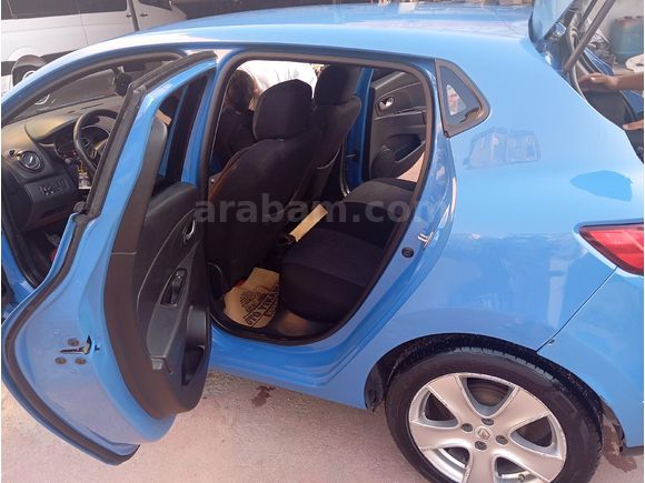 Sahibinden Renault Clio 1.2 Joy 2015 Model
