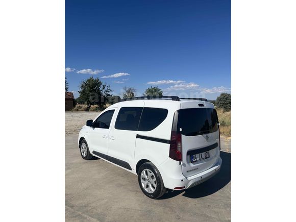 Sahibinden Renault Express Combi 1.5 BlueDCI Touch 2023 Model 