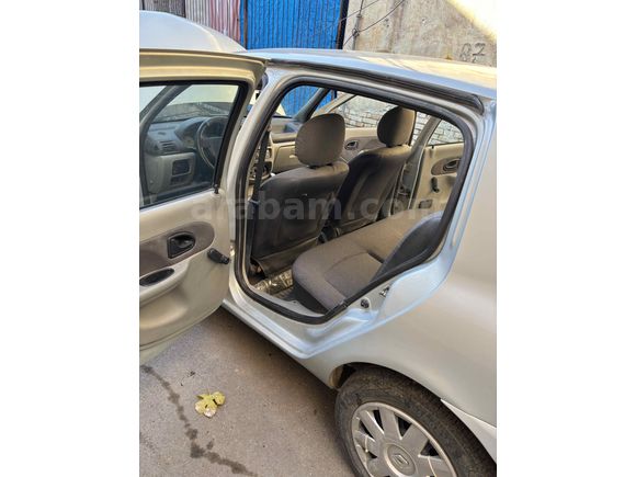 Sahibinden Renault Clio 1.4 Authentique 2005 Model 