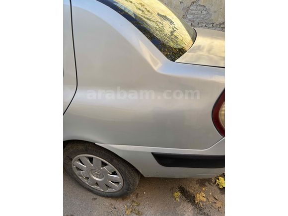 Sahibinden Renault Clio 1.4 Authentique 2005 Model 