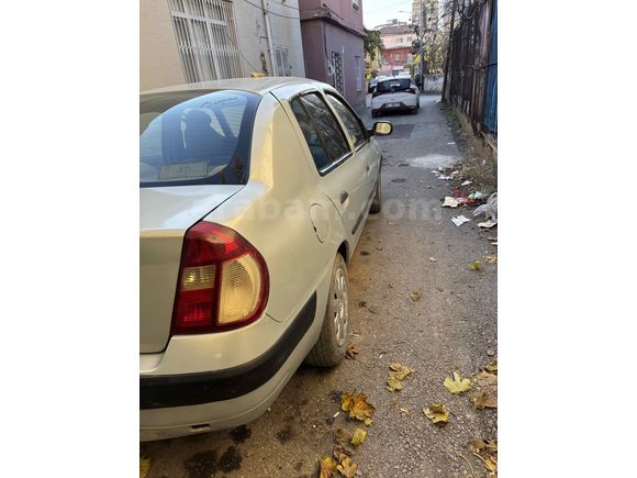 Sahibinden Renault Clio 1.4 Authentique 2005 Model 