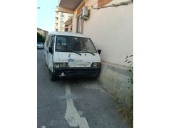 hasarlı Mitsubishi L 300