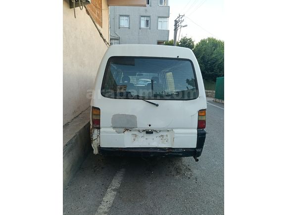 hasarlı Mitsubishi L 300
