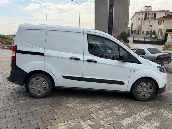 Sahibinden Ford Transit Courier 1.5 TDCi Trend 2020 Model