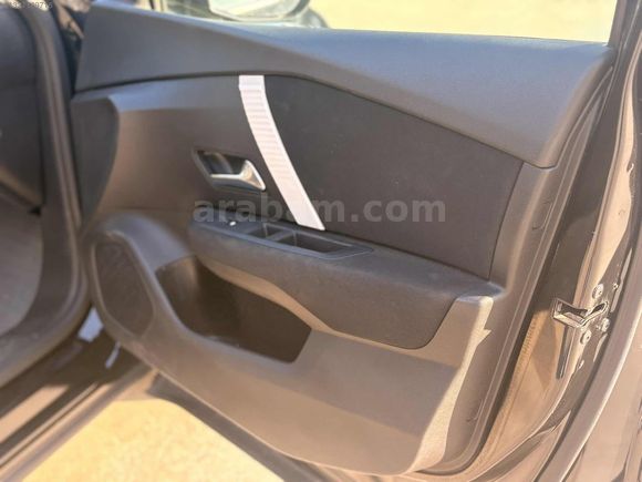 349bin PEŞİNATLA/2023/78binKM/FULL/BAKIMLI/SUV GİBİ/HAYALET/C4X/