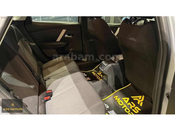 *ARS* 2024 MODEL CITROEN C4 X 1.2 FEEL BOLD 26.000KM