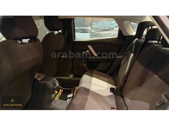*ARS* 2024 MODEL CITROEN C4 X 1.2 FEEL BOLD 26.000KM
