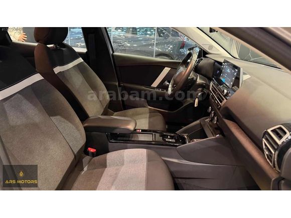 *ARS* 2024 MODEL CITROEN C4 X 1.2 FEEL BOLD 26.000KM